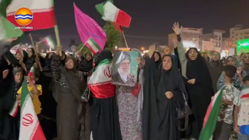 تجمع حماسی مردم قشم در حمایت از عملیات بشارت فتح