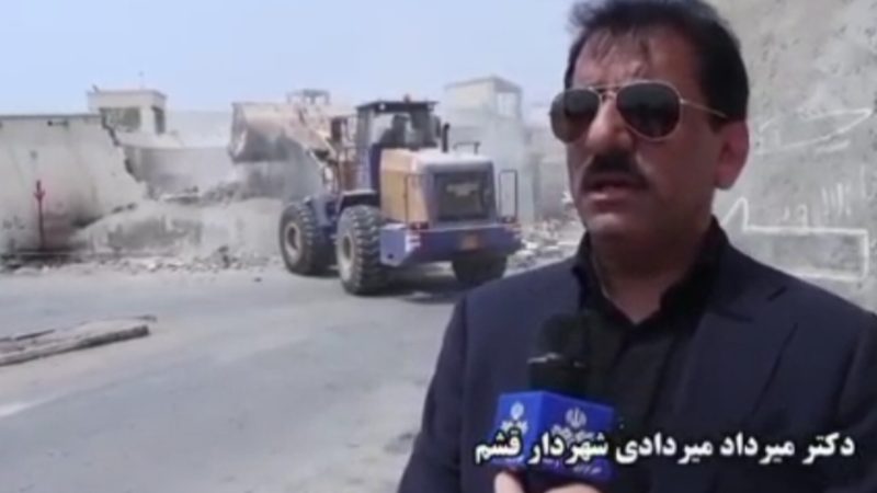 آغاز عملیات بازگشایی مسیر بلوار بسیج با همکاری شهرداری و سازمان منطقه آزاد 