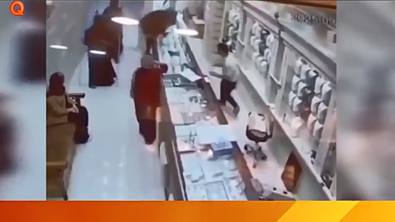 مراقب حسادت و طمع باشید.