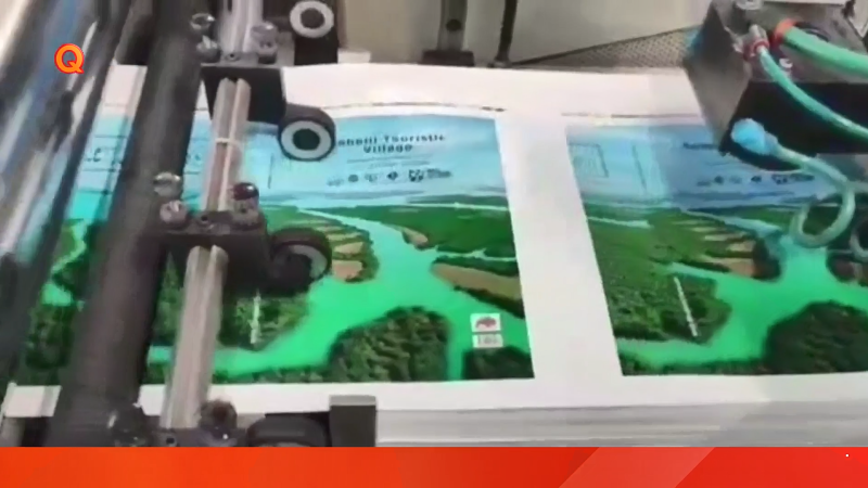 درخشش فرزند هنرمند ایران با کتاب «روستای گردشگری سهیلی»